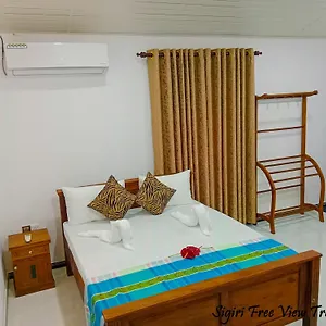 Free View Tree House & Sigiriya